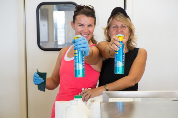 140917Cleaning-new-kitchen-9684-1820x12131